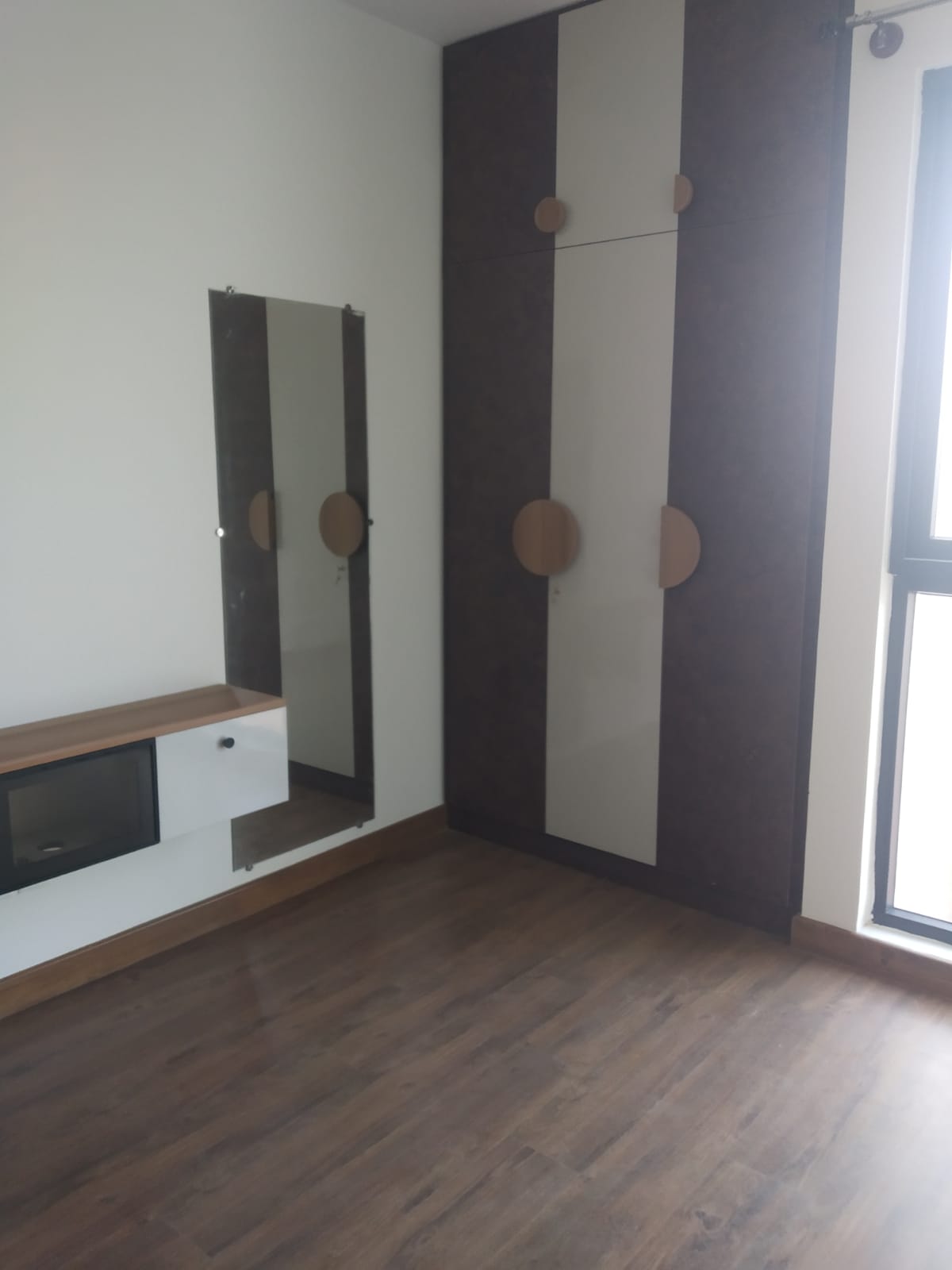 2 BHK Apartment - Gated Society 14